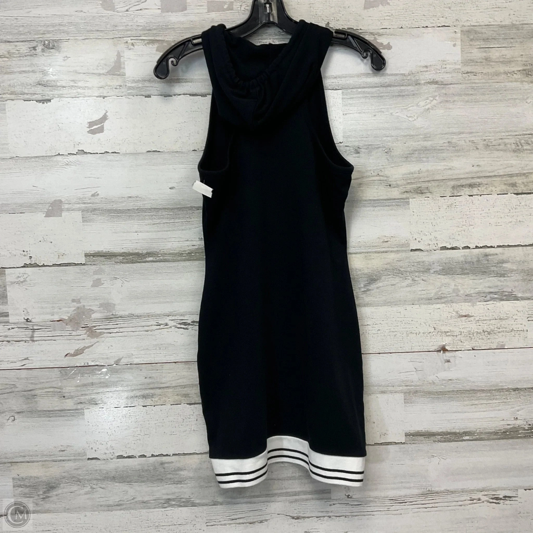Dress Casual Short By Venus In Black, Size: S