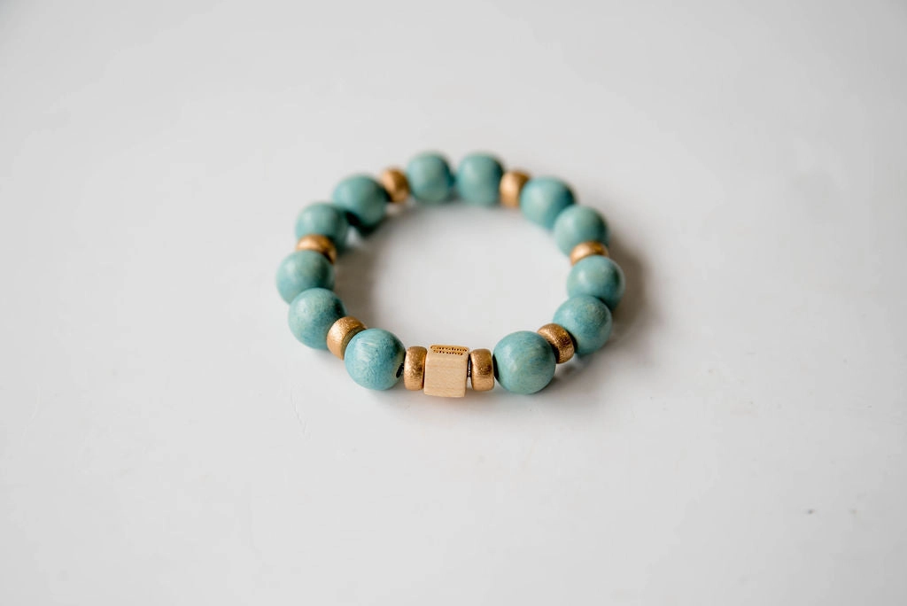 Multi Gold Accented Beaded Bracelet
