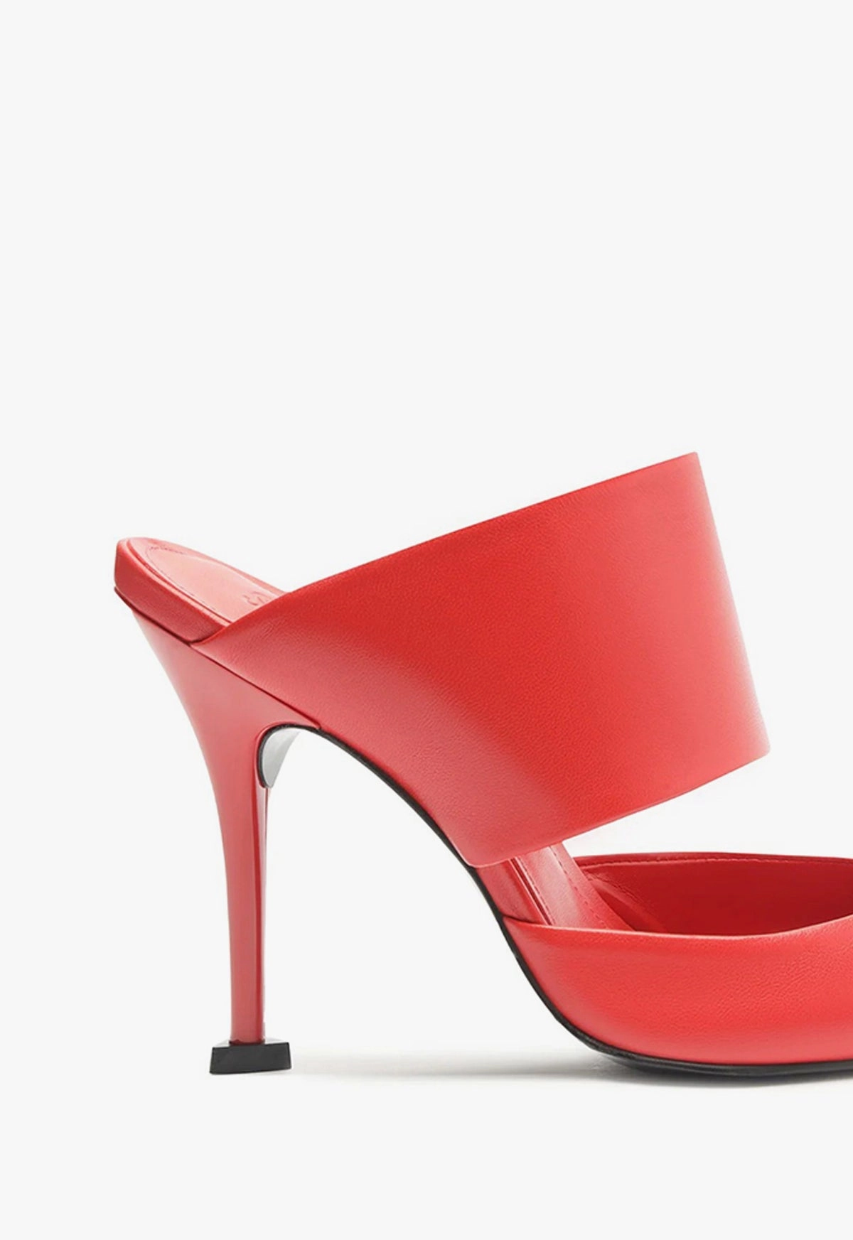 Quereda Leather Pump